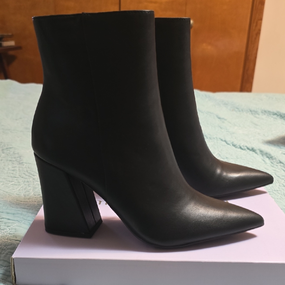 Madden Girl Black Pari Boots